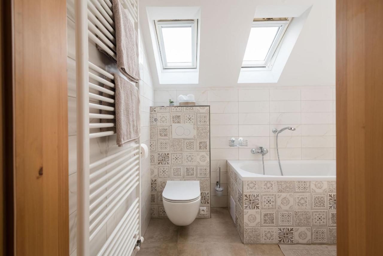 Ayni Apartman Semily Eksteriør billede